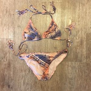 NWOT Volcom Bikini